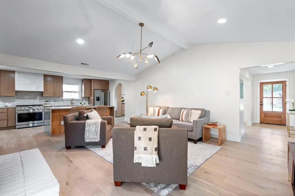 4927 Creighton Drive