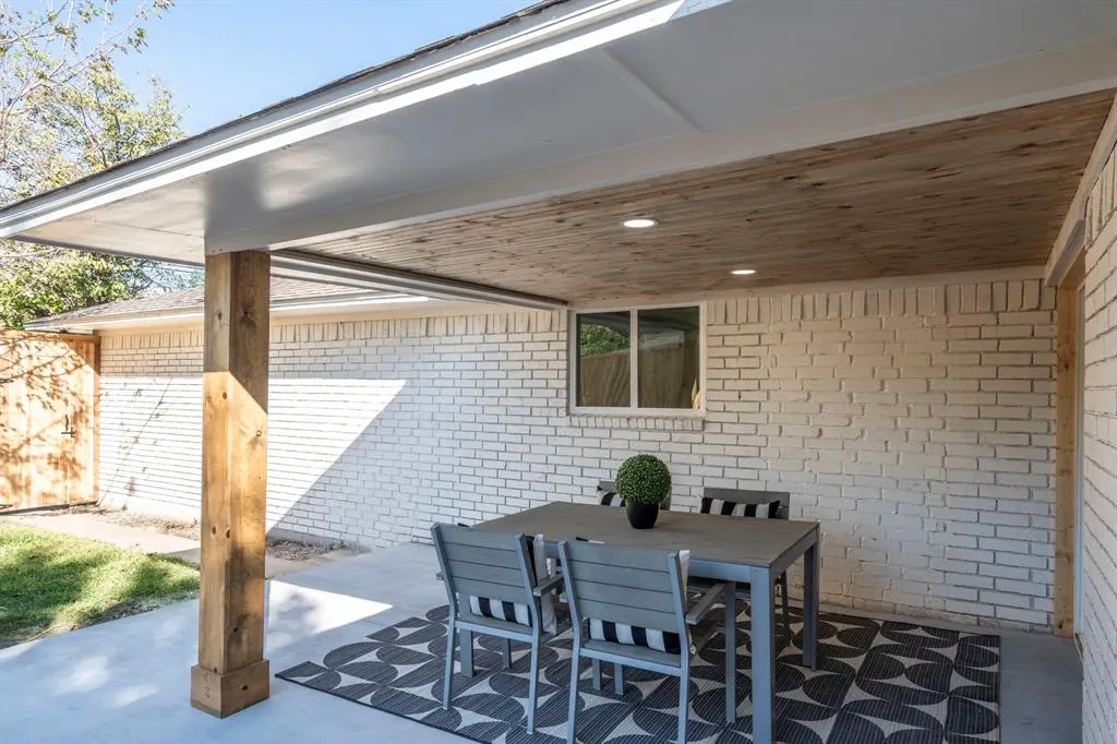 4927 Creighton Drive