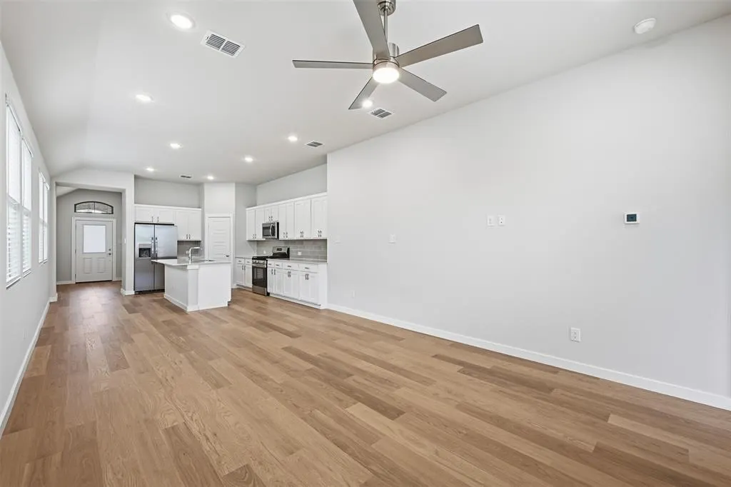 4005 Sandstone Drive