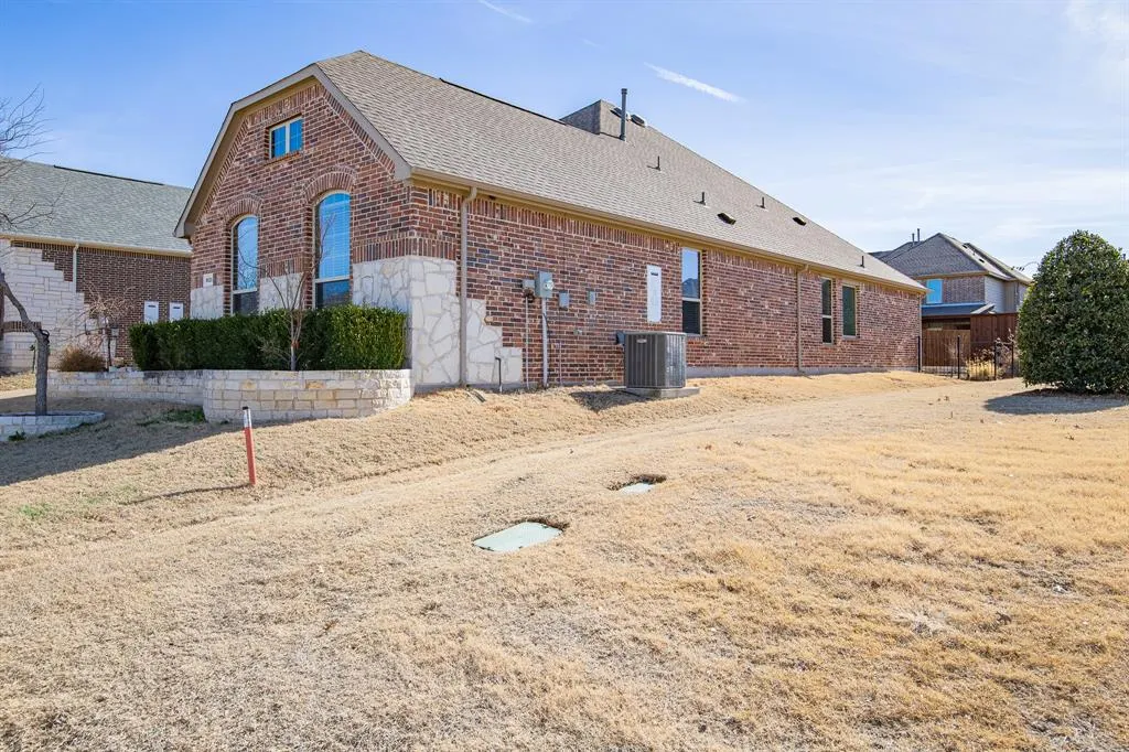 9525 Corinth Lane