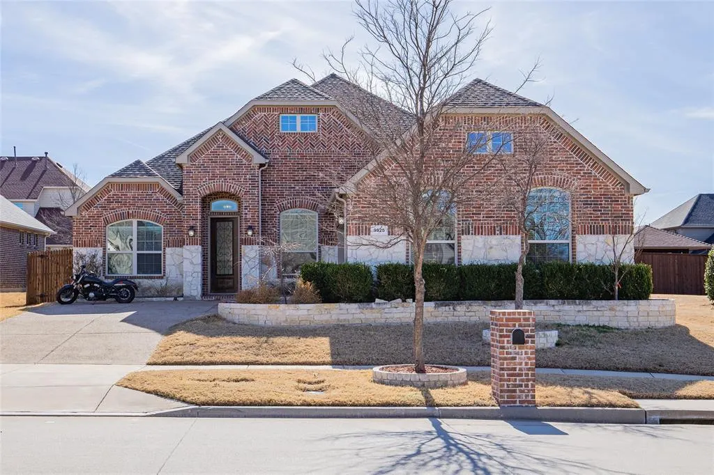 9525 Corinth Lane