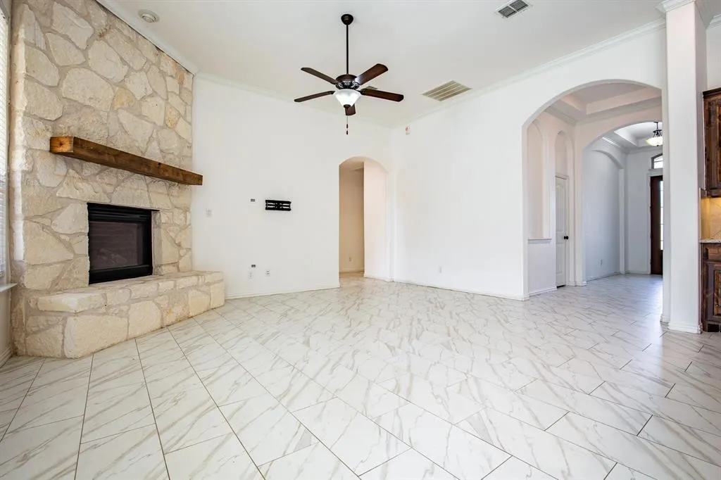 9525 Corinth Lane