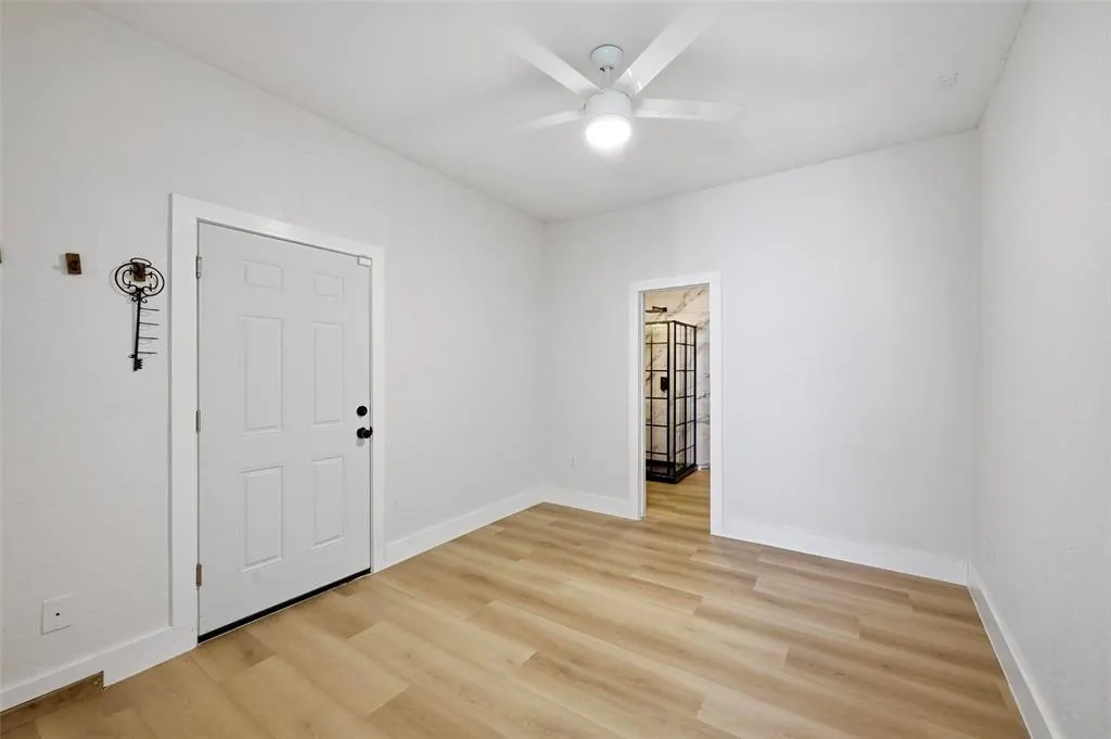 7829 Creekview Drive