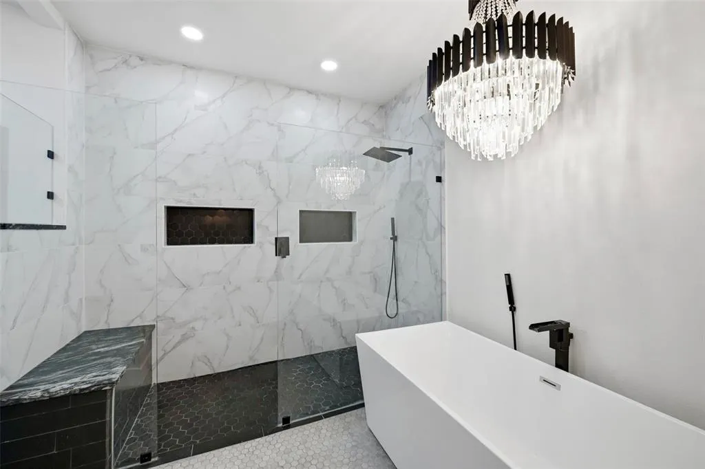 7829 Creekview Drive