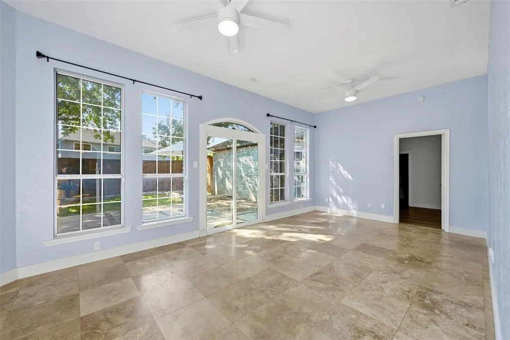 7829 Creekview Drive