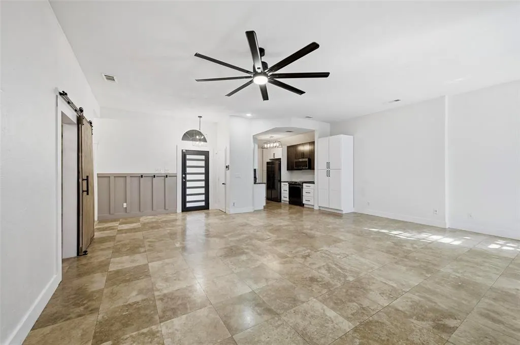 7829 Creekview Drive