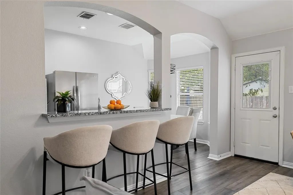 1001 W Midway Street