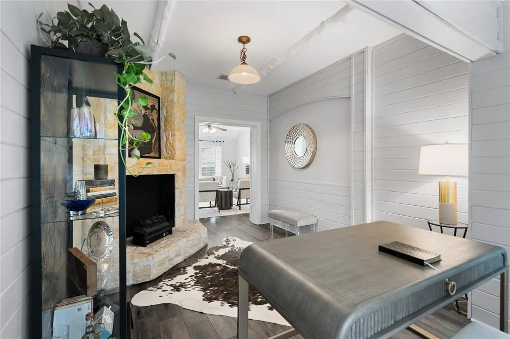 1001 W Midway Street