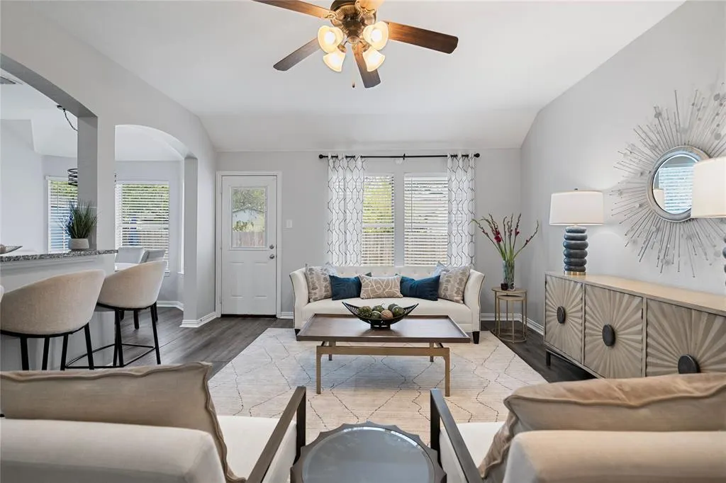 1001 W Midway Street