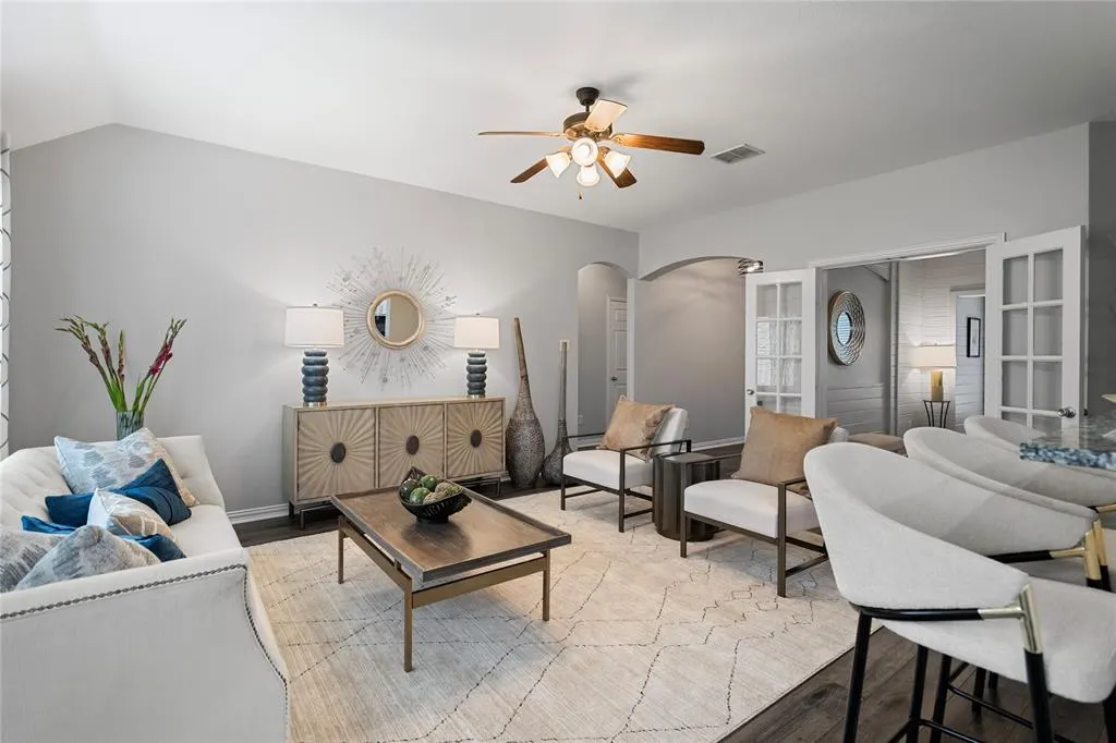 1001 W Midway Street