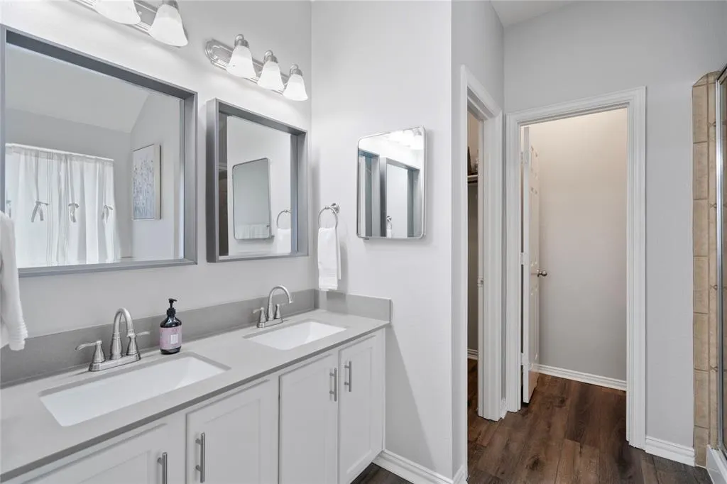 1001 W Midway Street