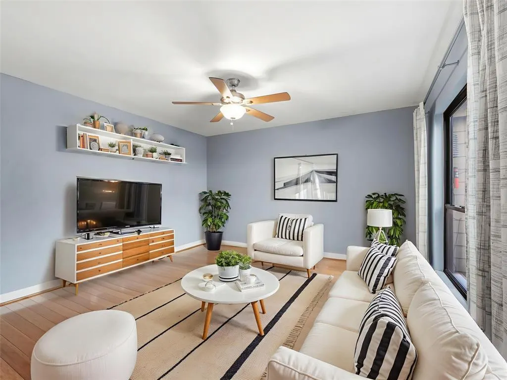 3935 Buena Vista Street, #E