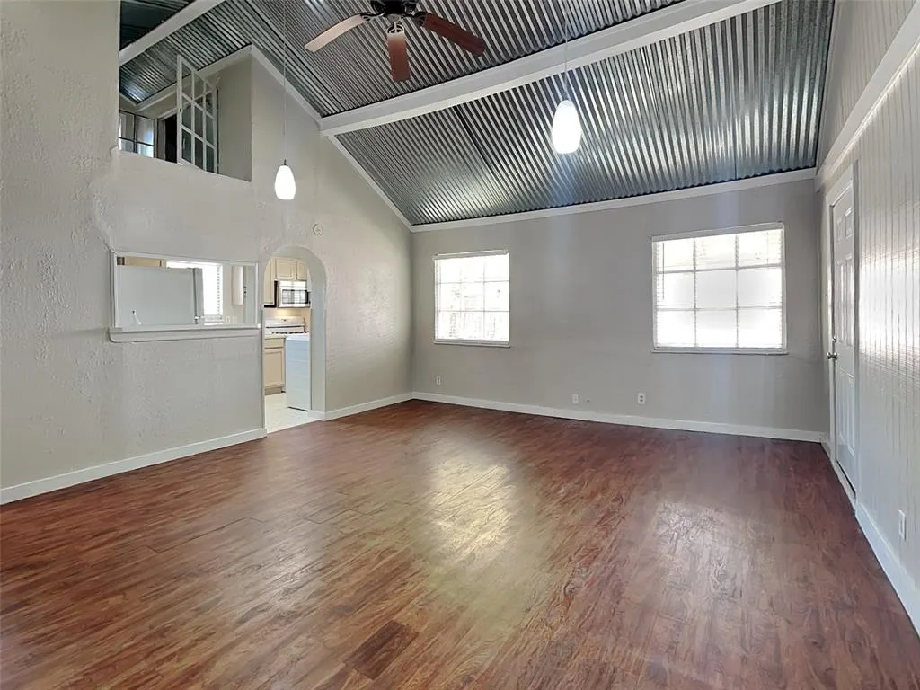 2015 Mcmillan Avenue, #2