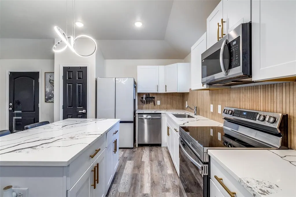 3223 Tuskegee Street