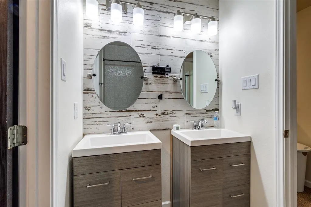 3223 Tuskegee Street