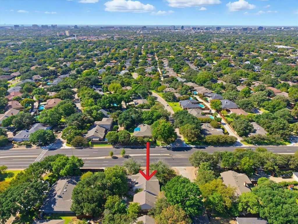 7008 Town Bluff Drive