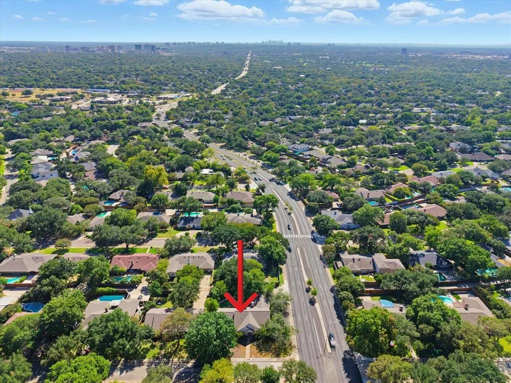 7008 Town Bluff Drive