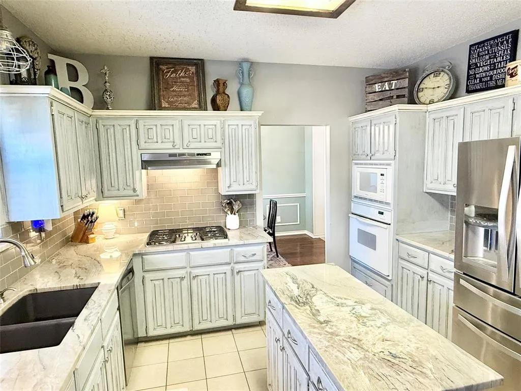 3437 Ash Lane