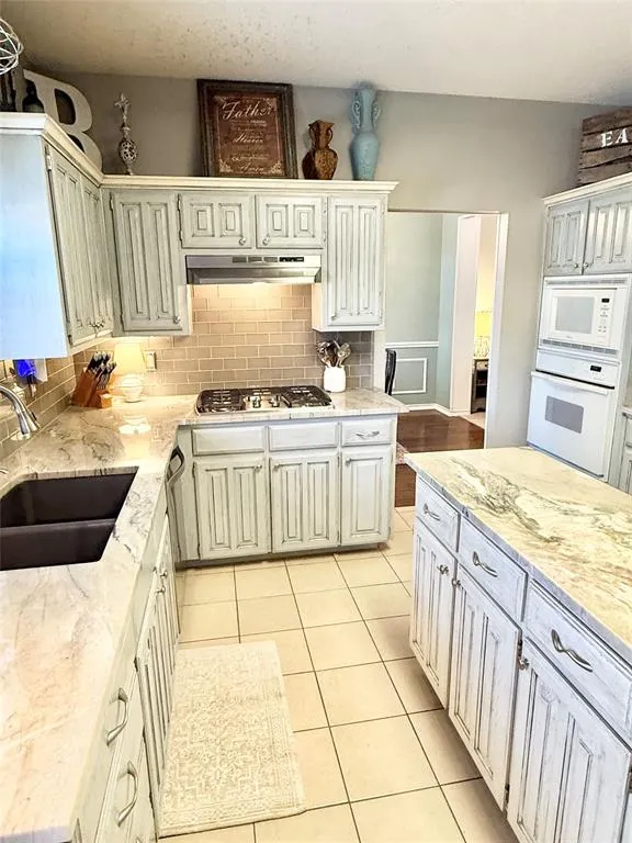 3437 Ash Lane