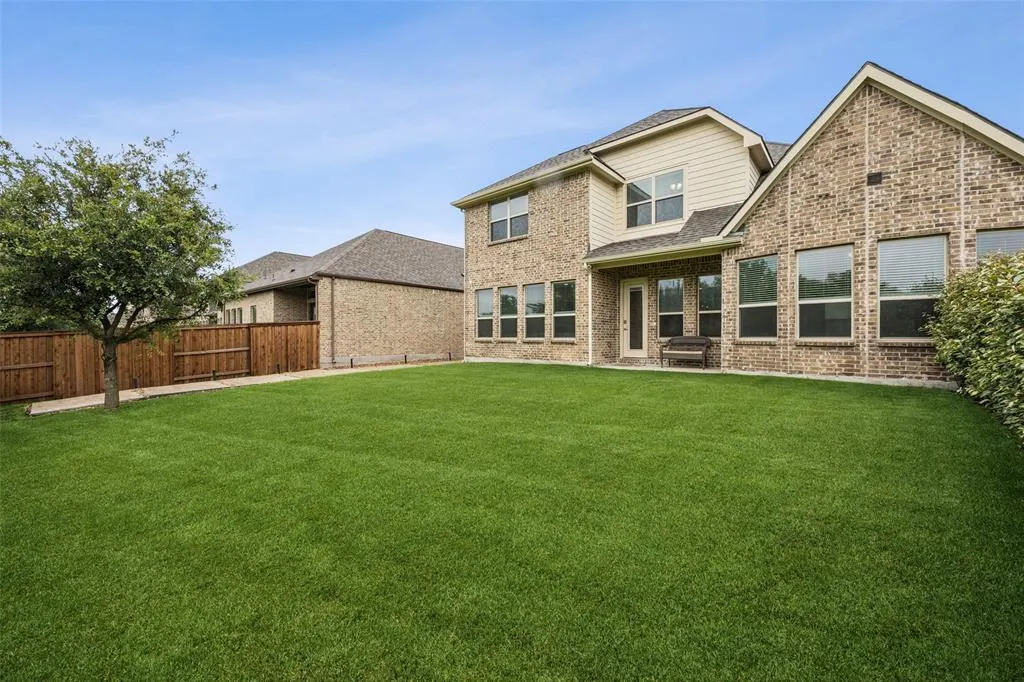 4871 Lockwood Drive