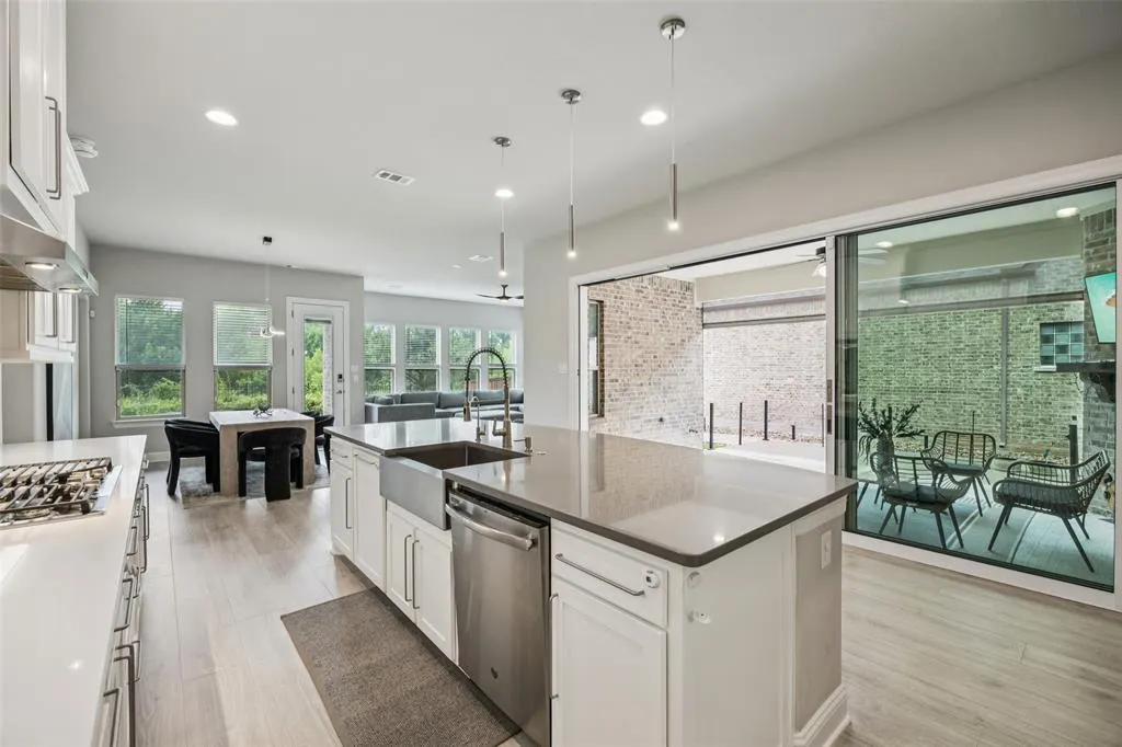 4871 Lockwood Drive