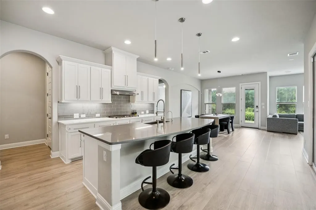 4871 Lockwood Drive