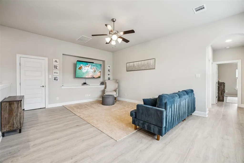 4871 Lockwood Drive