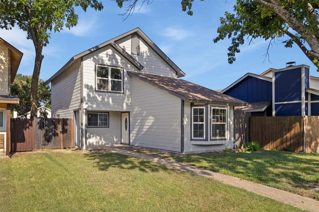 2115 Chatham Square