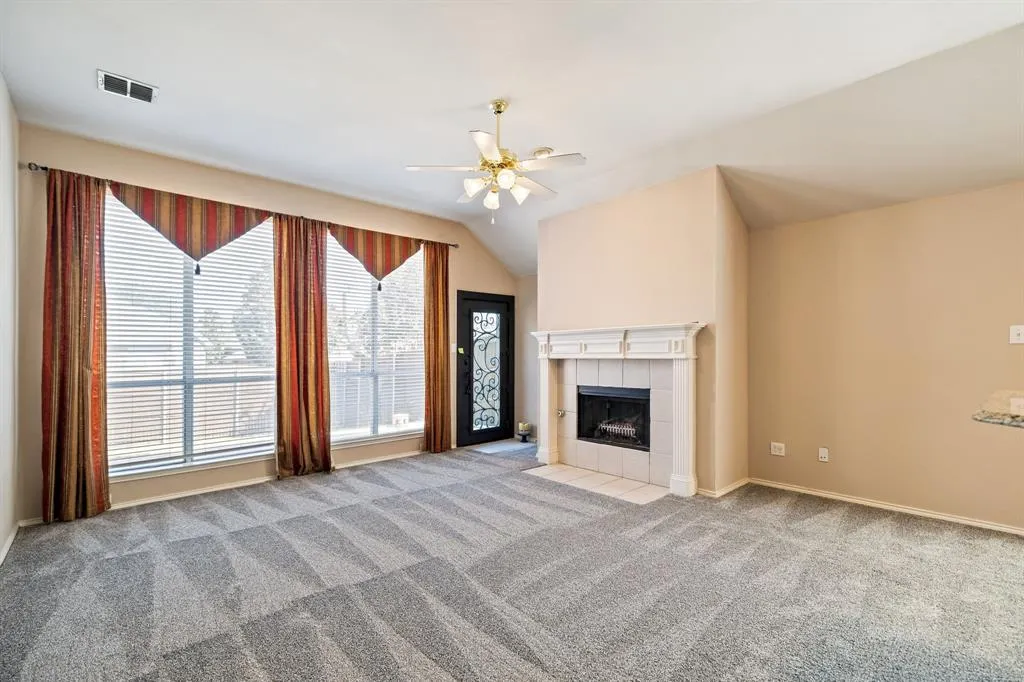 1658 Carson Lane