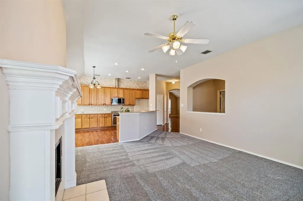 1658 Carson Lane
