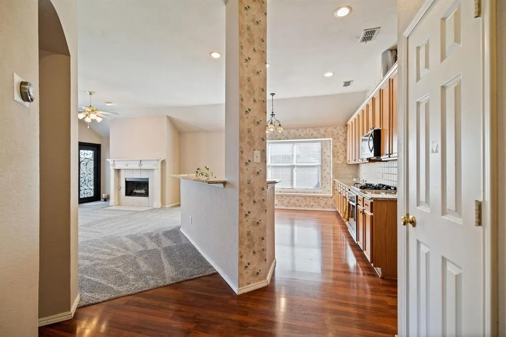 1658 Carson Lane