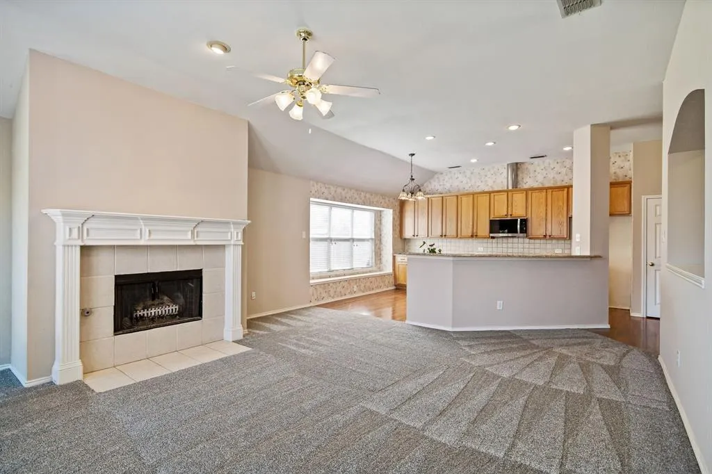 1658 Carson Lane