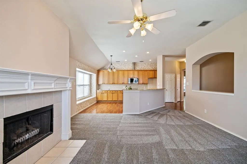 1658 Carson Lane