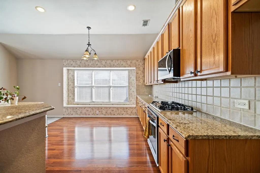 1658 Carson Lane