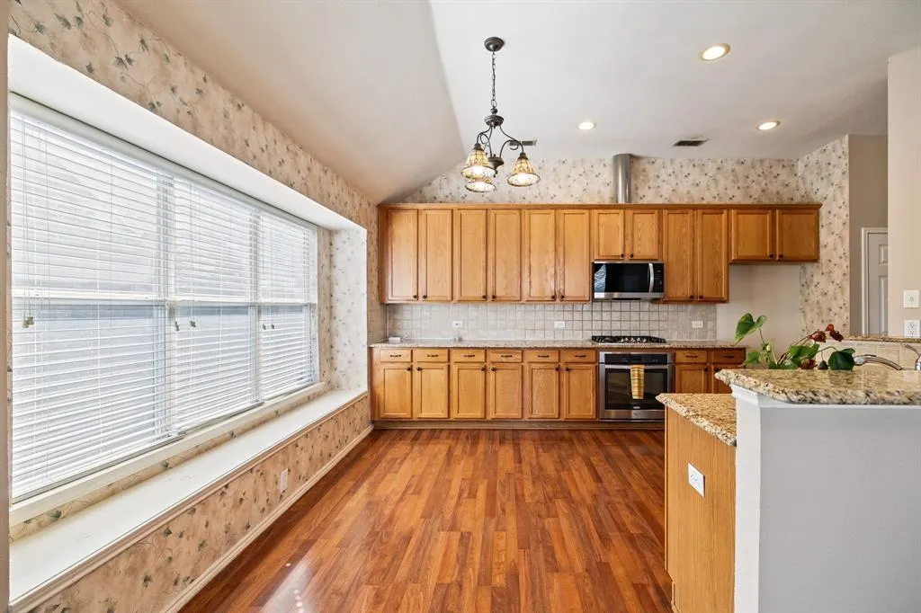 1658 Carson Lane