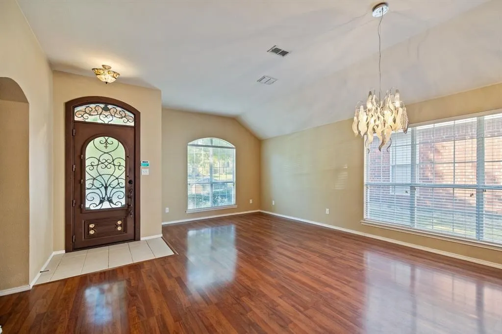 1658 Carson Lane