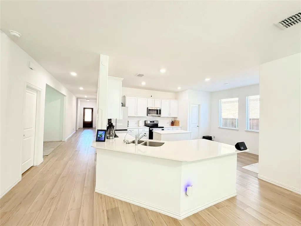 11412 Woody Creek Trail