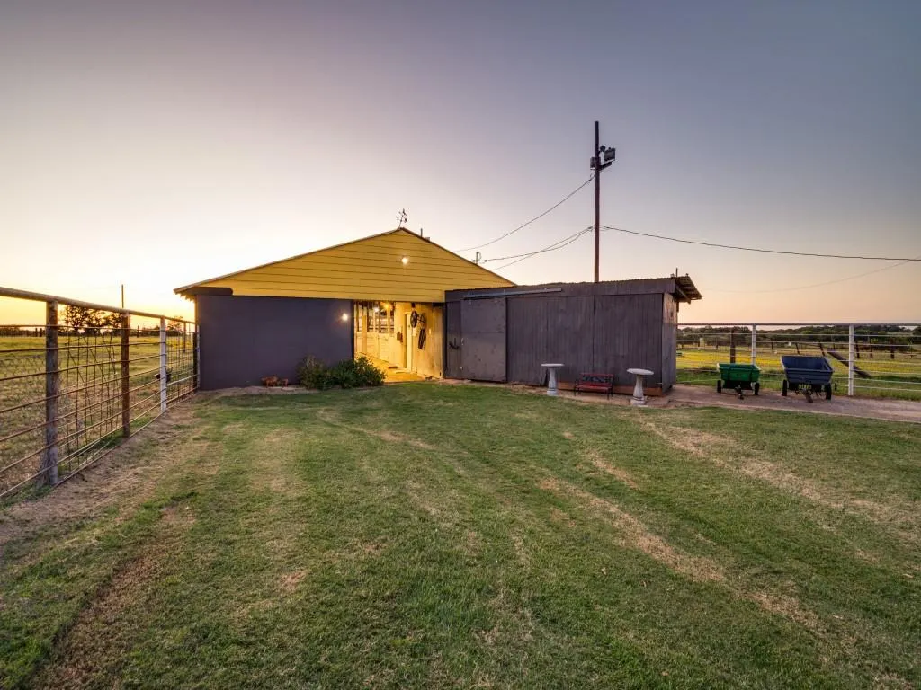 3800 DR GRIFFIN Road