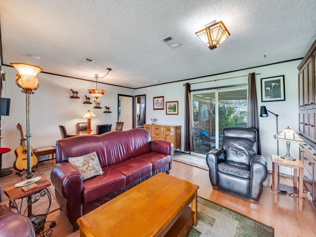 3800 DR GRIFFIN Road