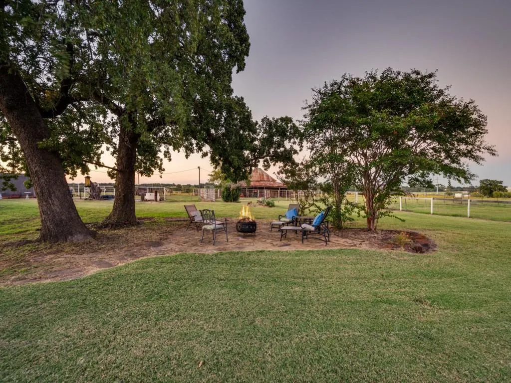 3800 DR GRIFFIN Road