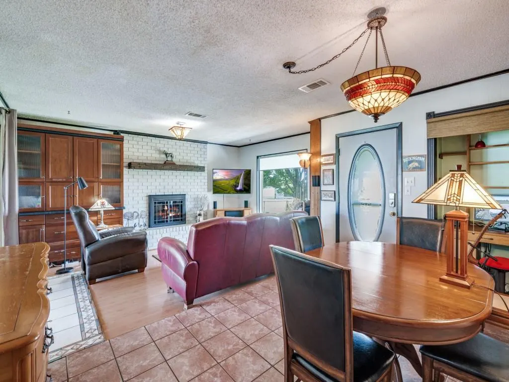 3800 DR GRIFFIN Road