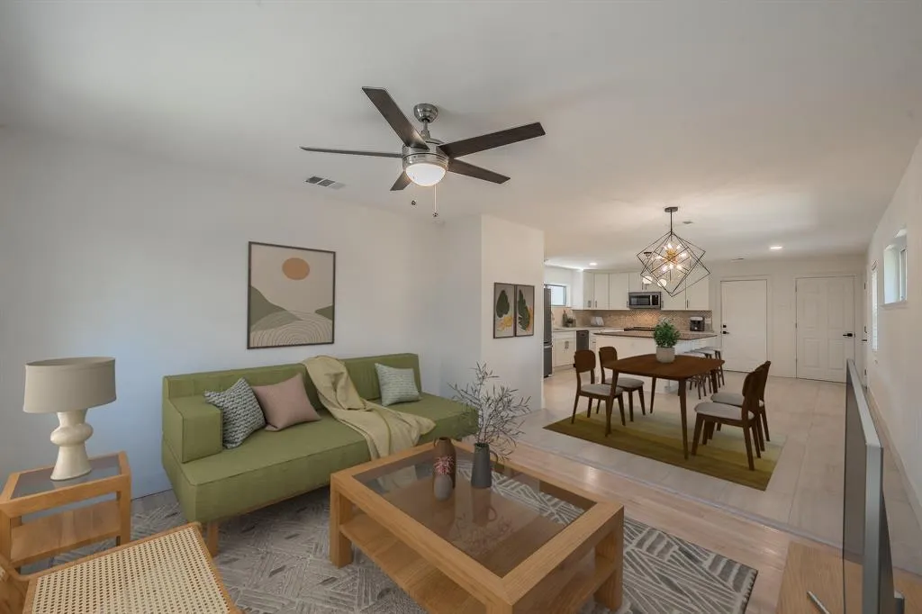 3031 Woodwind Lane