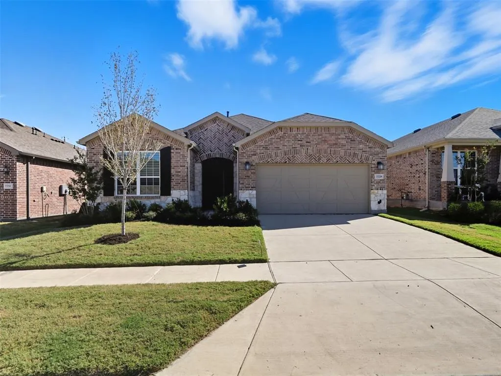 7728 Monument Drive