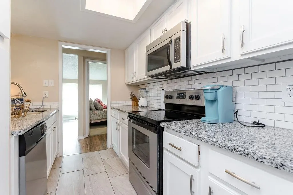 12802 Midway Road, #2003