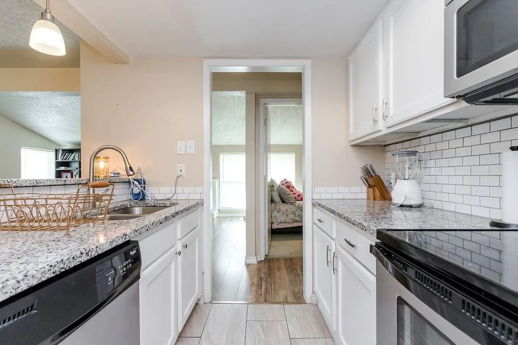 12802 Midway Road, #2003