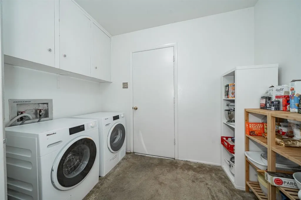 1759 Gross Road