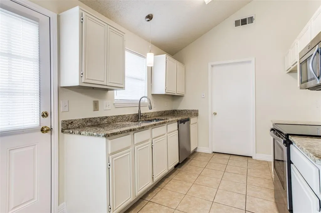 7850 Excaliber Road