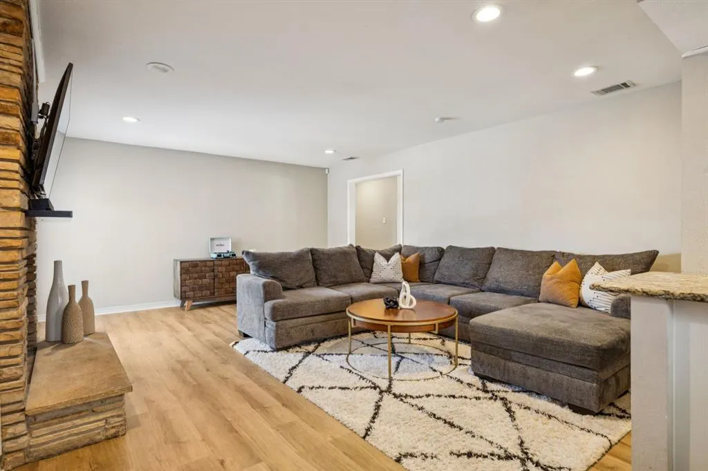 2015 Whitedove Drive
