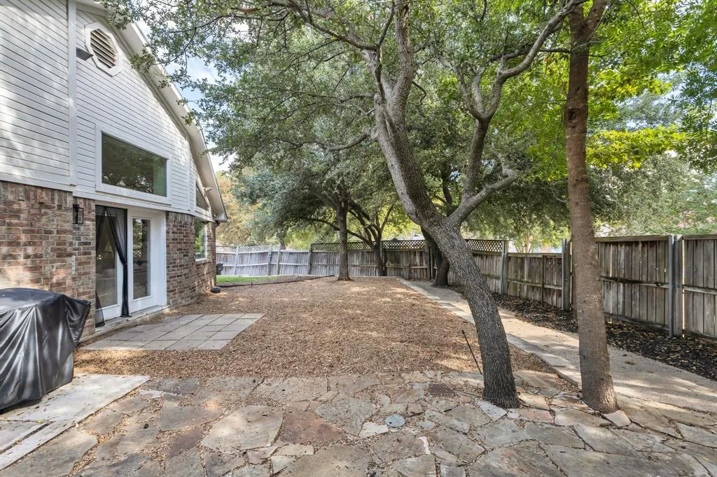 1748 Blossom Trail