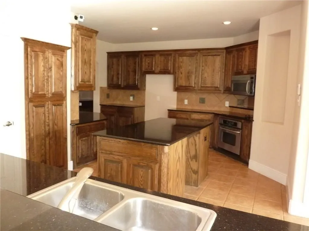 10187 Plainsman Lane